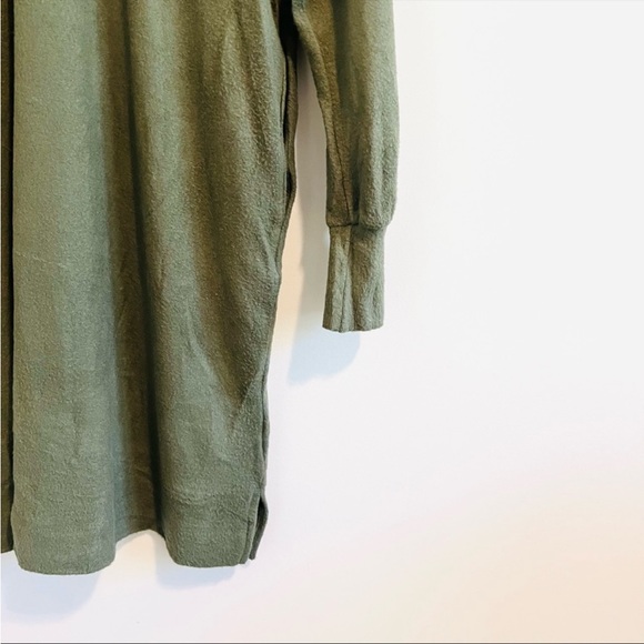 Socialite Double V Knit Dress - Picture 4 of 6